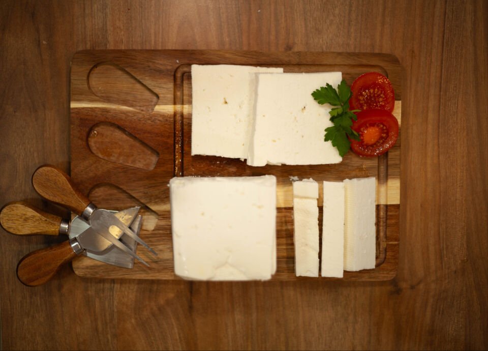 Kars Tam Yağlı Beyaz Peynir (Geleneksel Mandıra Usulü)